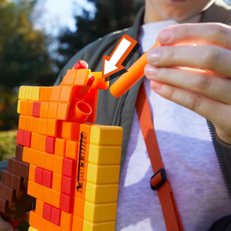 HASBRO NERF Wyrzutnia Minecraft Firebrand Topór + strzałki F8953 Siekiera